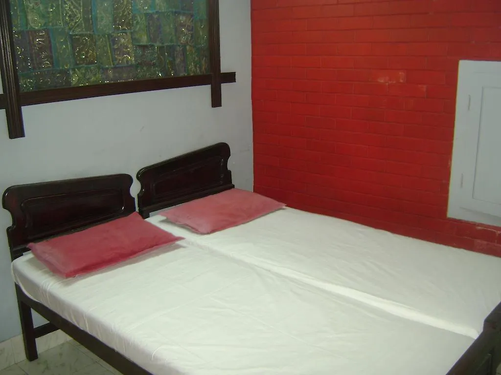 Brisbane Lodge Kochi