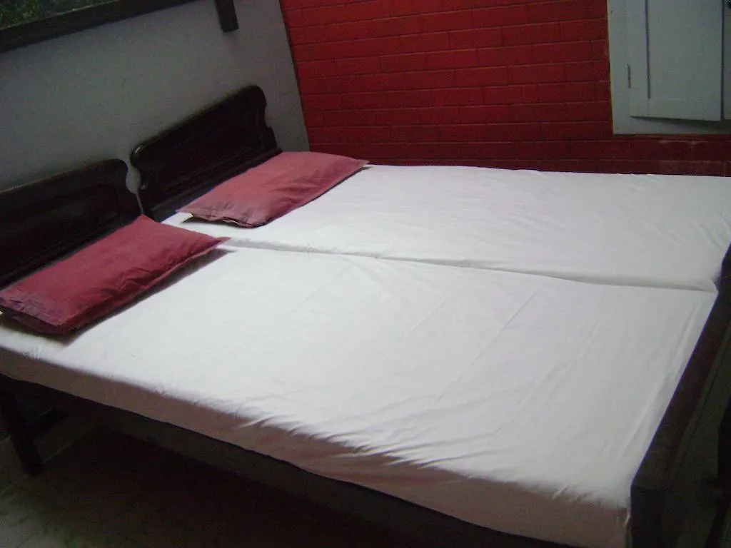 Brisbane Lodge Kochi 0*,